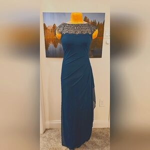 Size 4 Green/Blue Gown